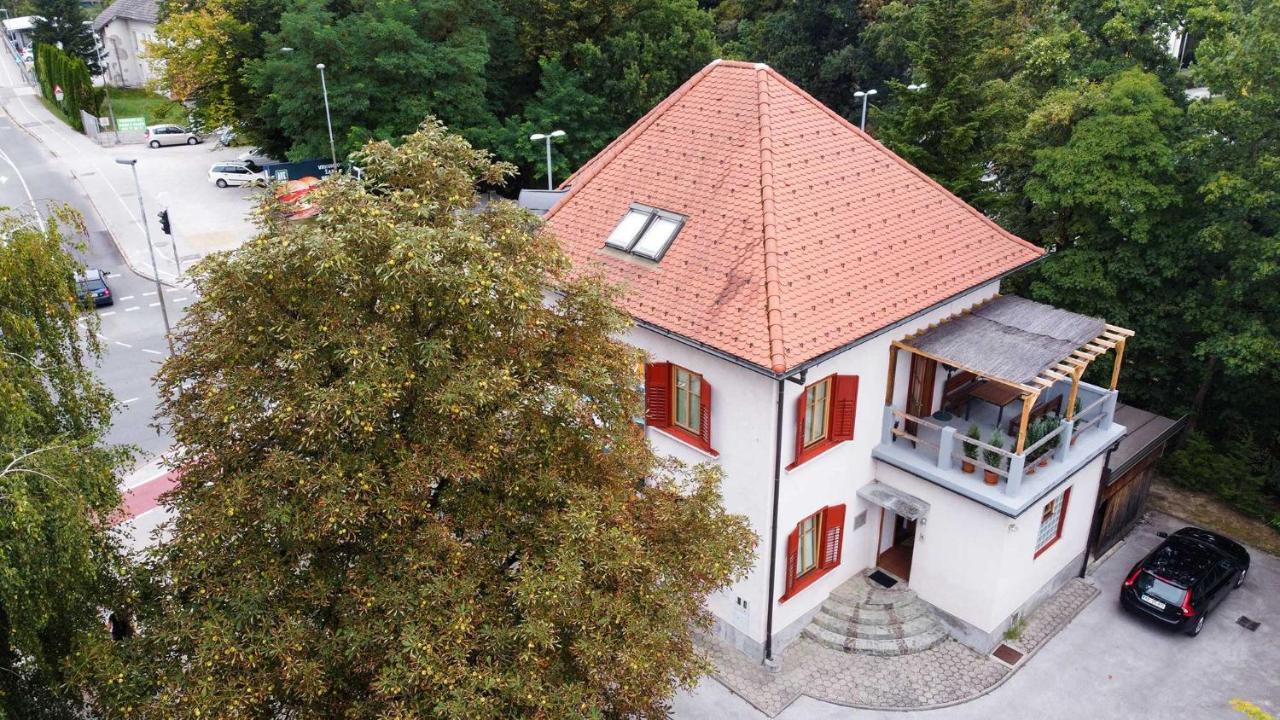 Triglav Apartment House Kranj Eksteriør billede