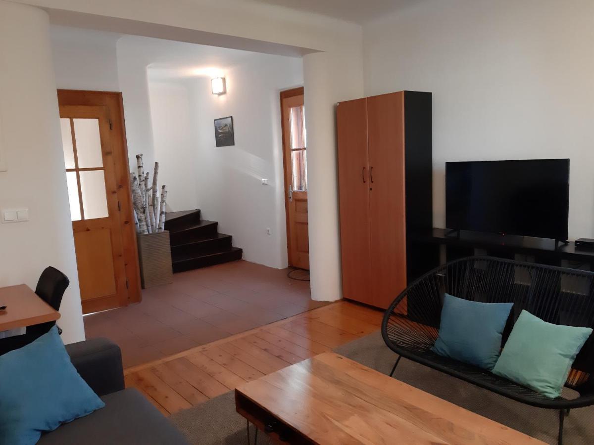 Triglav Apartment House Kranj Eksteriør billede