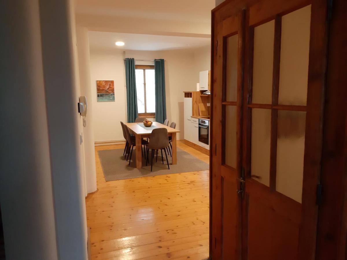 Triglav Apartment House Kranj Eksteriør billede