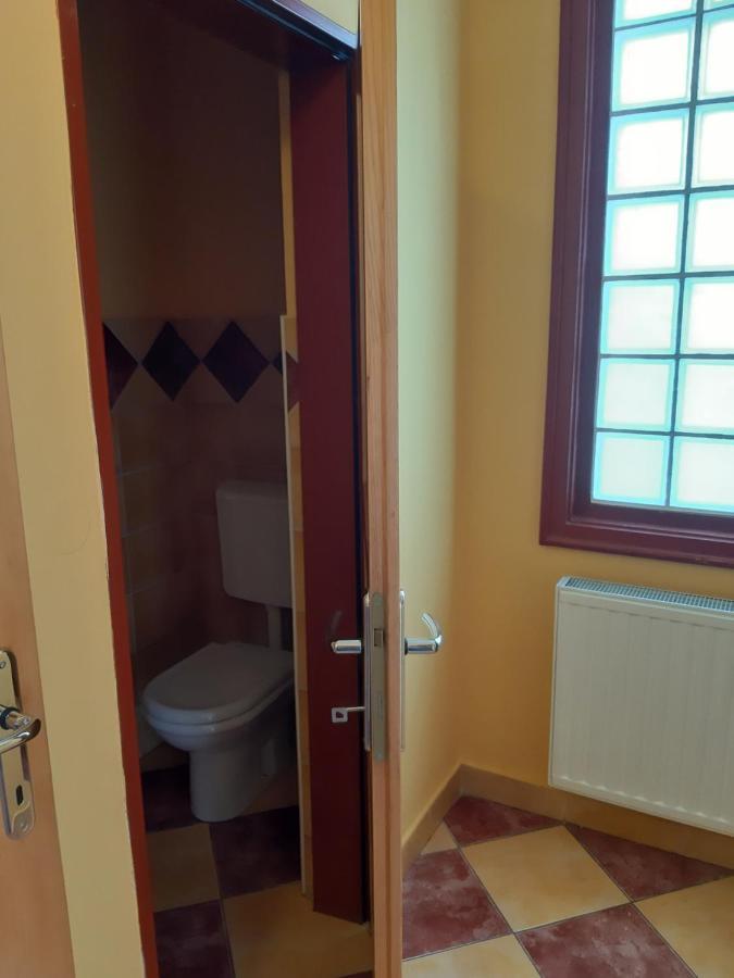 Triglav Apartment House Kranj Eksteriør billede